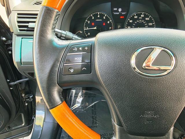 2011 Lexus RX 350 AWD / NAVi / Back-Up CAM / Sun Roof / 1-OWNER