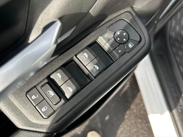 2025 Ram 1500 Big Horn Crew Cab 4x4 57 Box