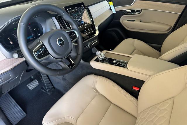 2025 Volvo XC90 B6 Core