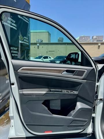 2019 Volkswagen Atlas 3.6L V6 SEL R-Line