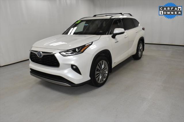 2021 Toyota Highlander Hybrid Platinum
