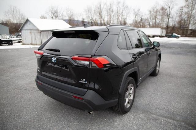 2022 Toyota RAV4 Hybrid LE