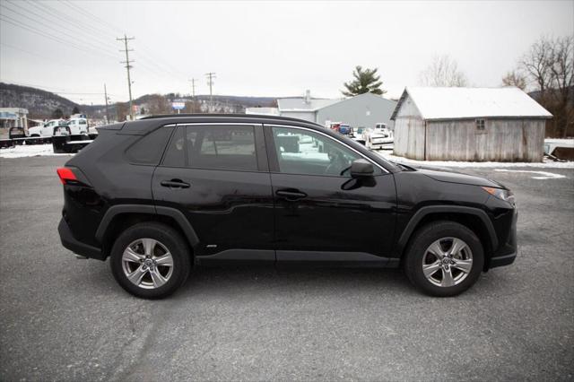 2022 Toyota RAV4 Hybrid LE