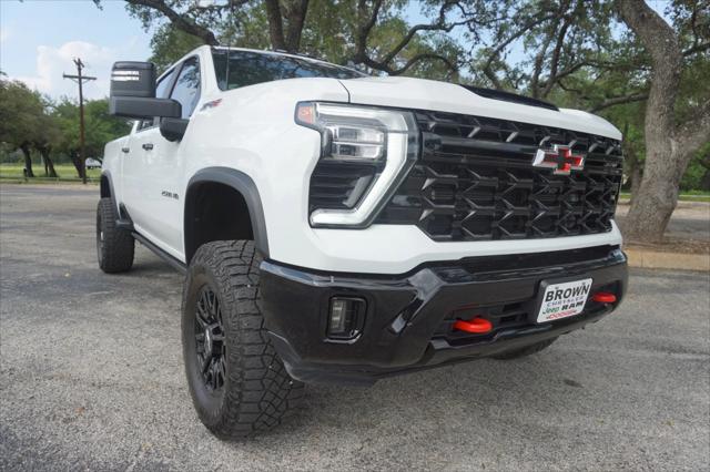 2024 Chevrolet Silverado 2500HD 4WD Crew Cab Standard Bed ZR2