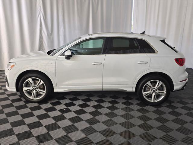 2022 Audi Q3 Premium Plus 45 TFSI S line quattro Tiptronic 2022 Audi Q3 Premium Plus 45 TFSI S line quattro Tiptronic