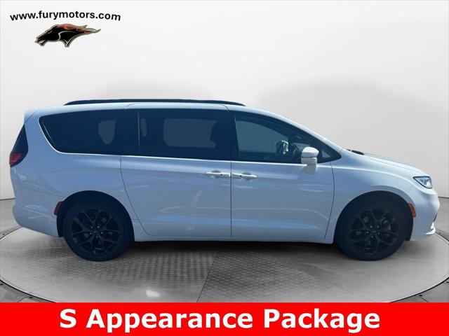 2021 Chrysler Pacifica Touring L AWD