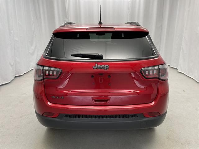 2025 Jeep Compass COMPASS LATITUDE 4X4