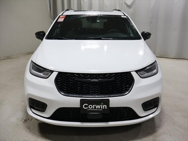2025 Chrysler Pacifica PACIFICA LIMITED AWD