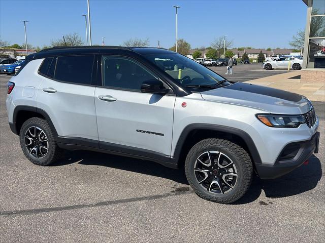 2025 Jeep Compass COMPASS TRAILHAWK 4X4