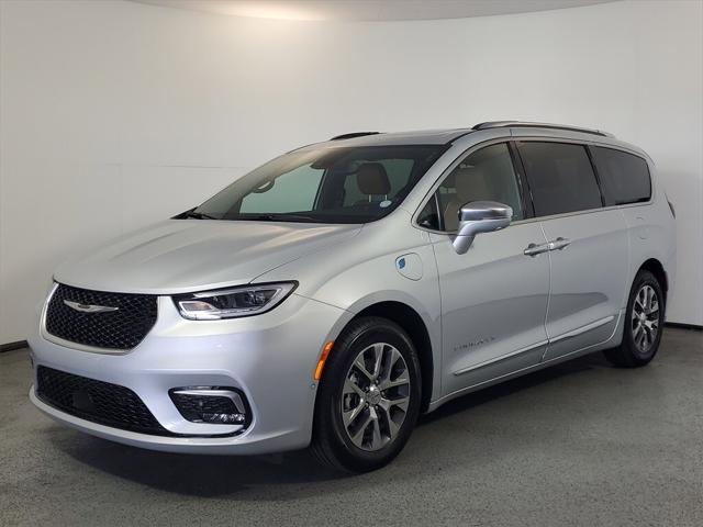 2024 Chrysler Pacifica Hybrid Pinnacle