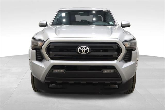2024 Toyota Tacoma SR5 4WD