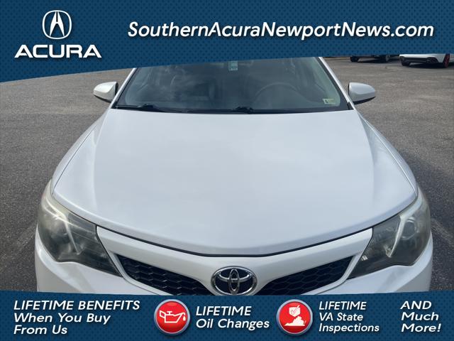 2014 Toyota Camry SE