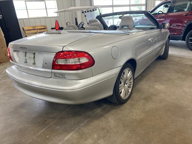 2004 Volvo C70 HT