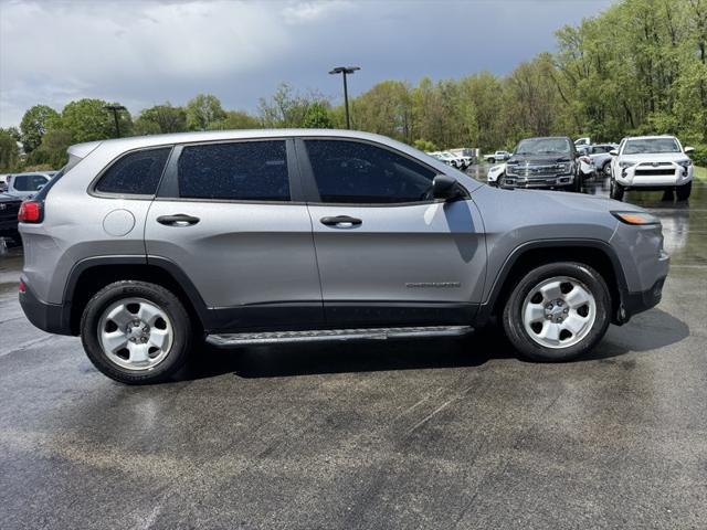 2016 Jeep Cherokee Sport