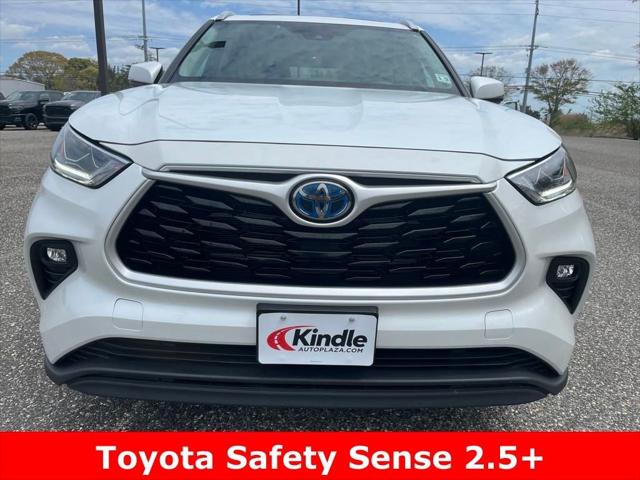 2023 Toyota Highlander Hybrid XLE Bronze