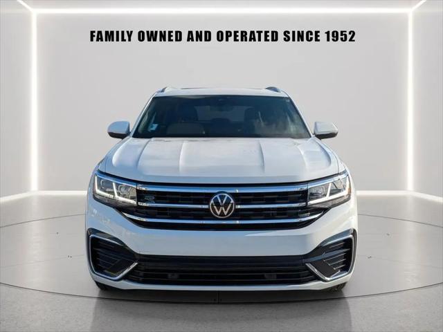 2022 Volkswagen Atlas Cross Sport 2.0T SEL R-Line