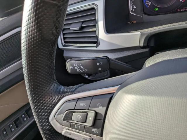 2022 Volkswagen Atlas Cross Sport 2.0T SEL R-Line