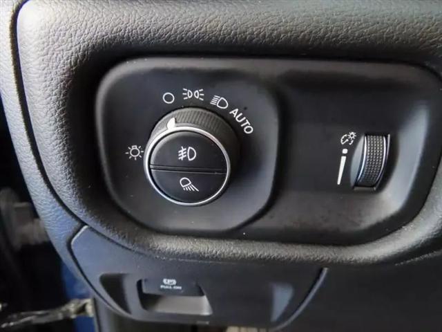 2023 Ram 1500 Big Horn Crew Cab 4x4 5'7" Box