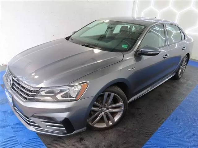 2018 Volkswagen Passat 2.0T R-Line