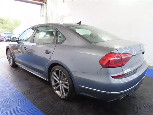 2018 Volkswagen Passat 2.0T R-Line