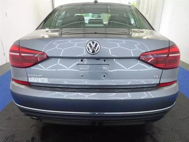 2018 Volkswagen Passat 2.0T R-Line