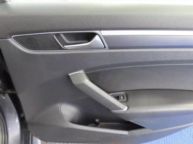 2018 Volkswagen Passat 2.0T R-Line