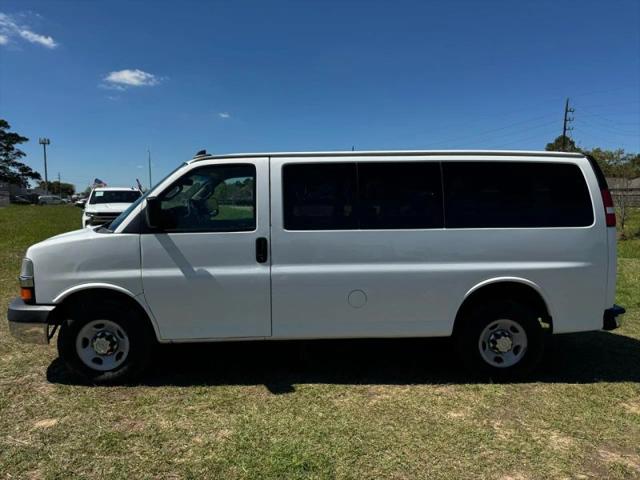 2017 Chevrolet Express LT