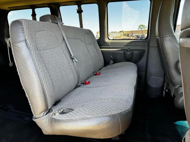 2017 Chevrolet Express LT