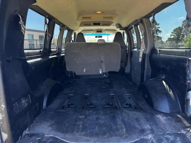 2017 Chevrolet Express LT