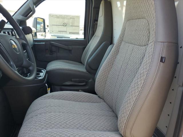 2025 Chevrolet Express Cutaway Work Van