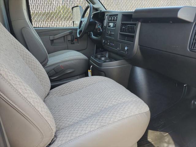 2025 Chevrolet Express Cutaway Work Van