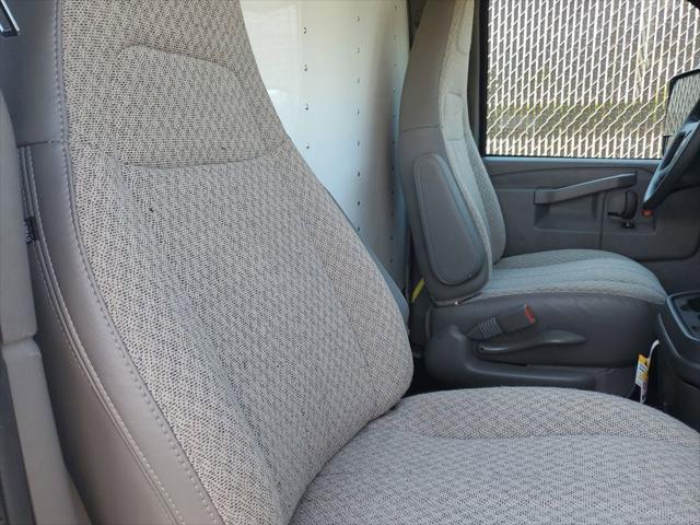 2025 Chevrolet Express Cutaway Work Van