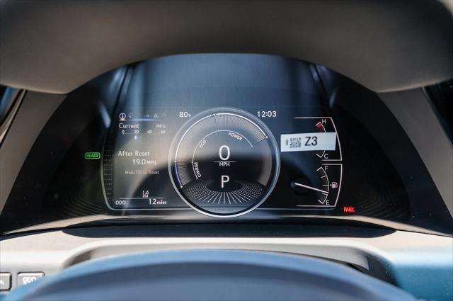 2025 Lexus ES 300h Unknown
