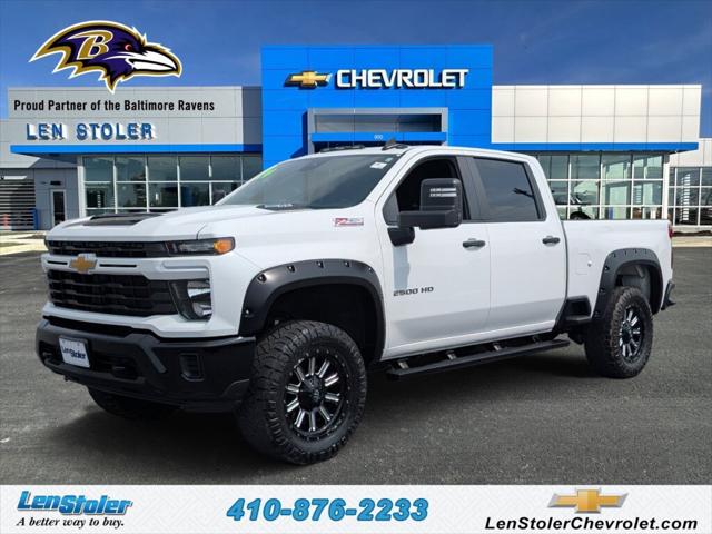 2024 Chevrolet Silverado 2500HD 4WD Crew Cab Standard Bed Custom