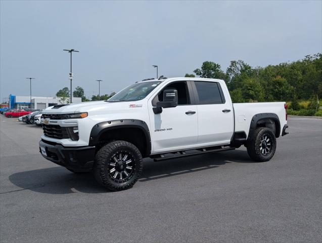 2024 Chevrolet Silverado 2500HD 4WD Crew Cab Standard Bed Custom