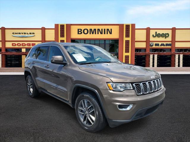 2017 Jeep Grand Cherokee Laredo 4x2