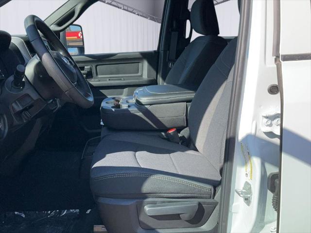 2024 RAM Ram 2500 RAM 2500 TRADESMAN CREW CAB 4X4 64 BOX