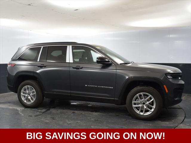 2025 Jeep Grand Cherokee GRAND CHEROKEE LAREDO X 4X4