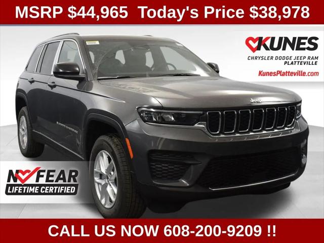 2025 Jeep Grand Cherokee GRAND CHEROKEE LAREDO X 4X4