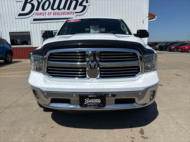 2017 RAM 1500 Lone Star Quad Cab 4x4 64 Box