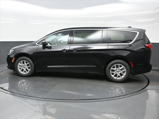 2025 Chrysler Pacifica PACIFICA SELECT