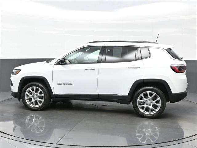 2023 Jeep Compass Latitude Lux FWD