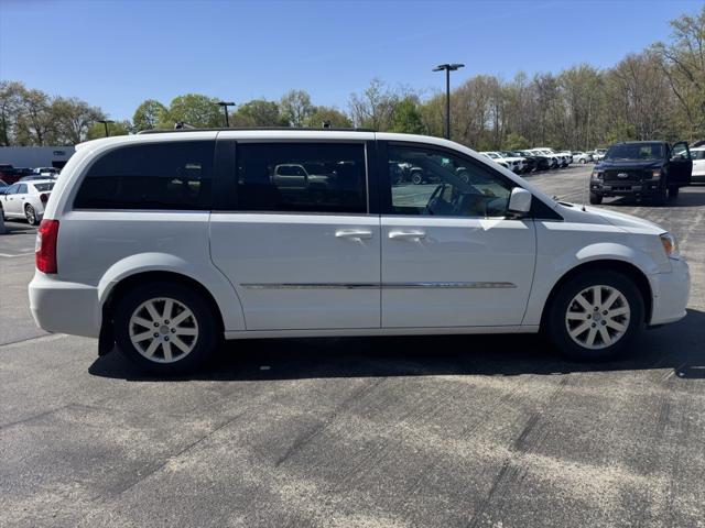 2014 Chrysler Town and Country Touring