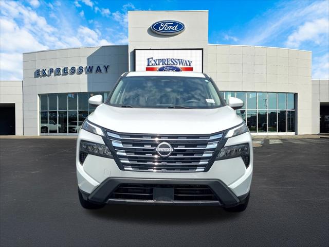 2024 Nissan Rogue SV FWD