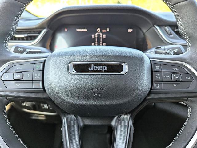 2025 Jeep Grand Cherokee L Altitude 4x2