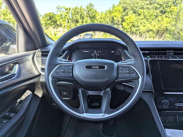 2025 Jeep Grand Cherokee L Altitude 4x2
