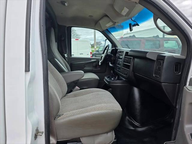 2014 Chevrolet Express Cutaway 3500