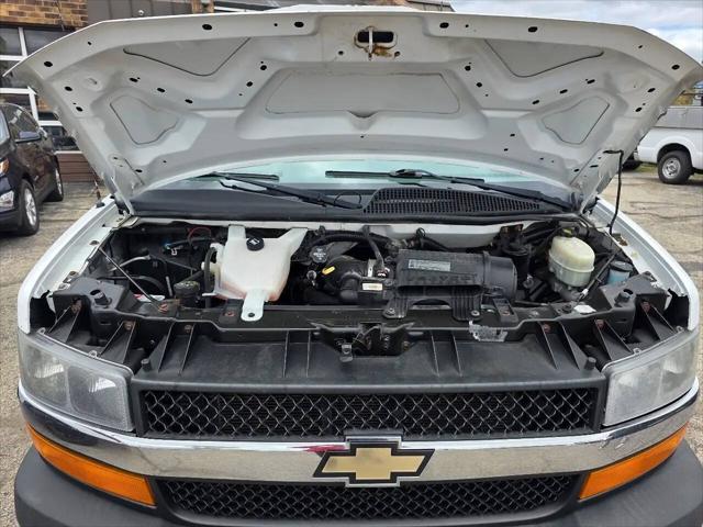 2014 Chevrolet Express Cutaway 3500