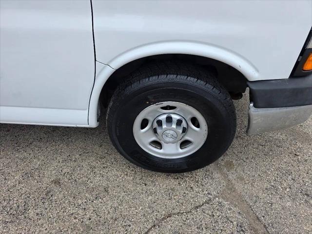 2014 Chevrolet Express Cutaway 3500