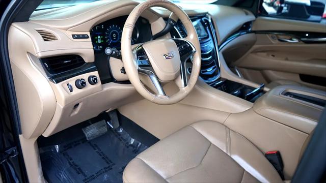 2019 Cadillac Escalade Platinum